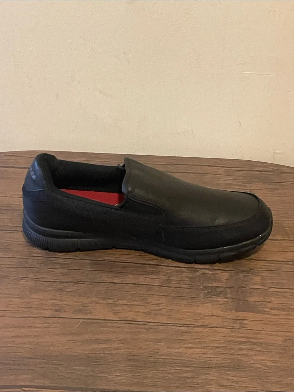 Skechers Men's Black Slip-On Comfort work Shoes Men’s 9.5